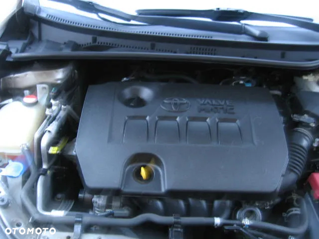 Toyota Corolla 1.6 Premium - 25