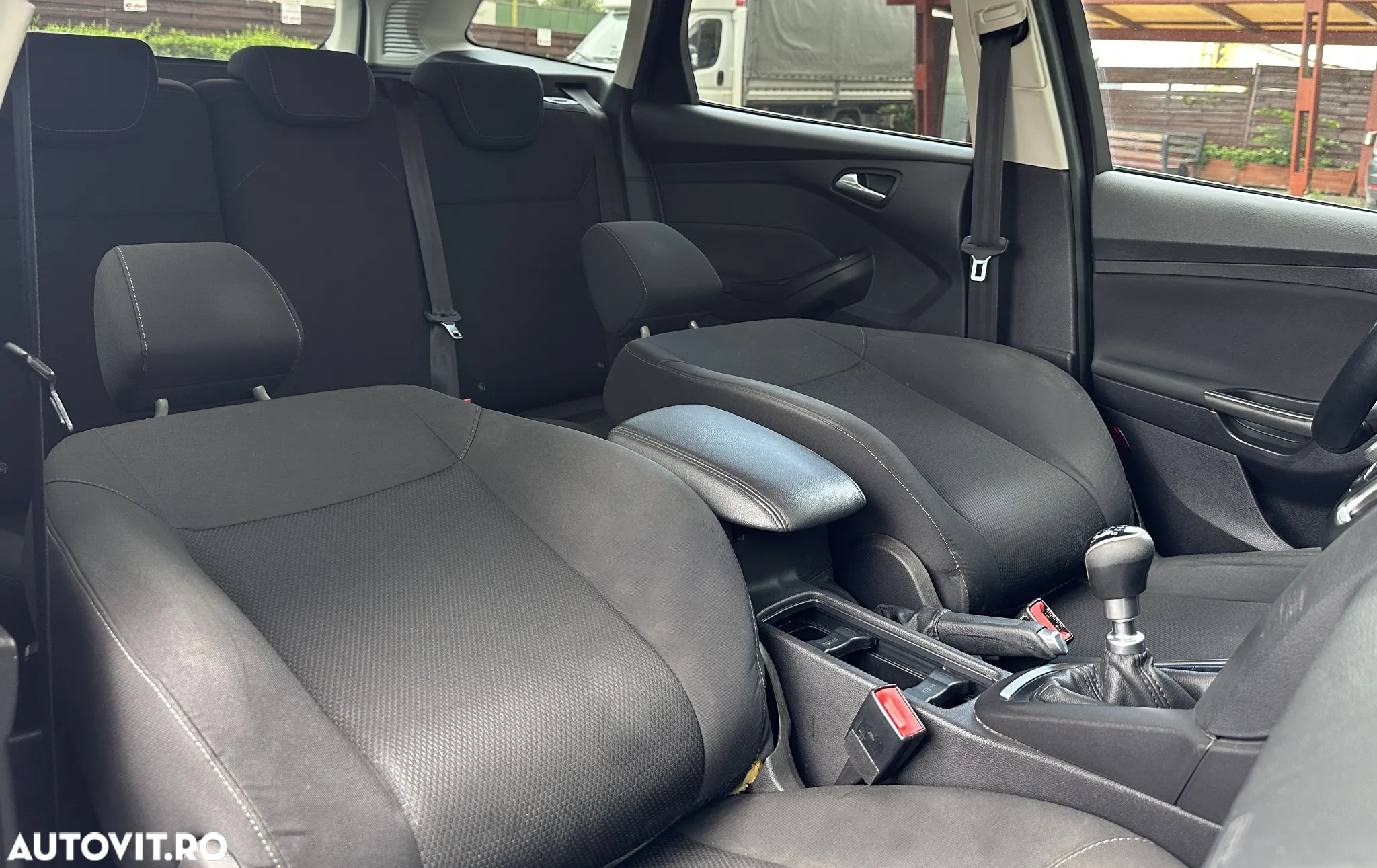 Ford Focus - 11