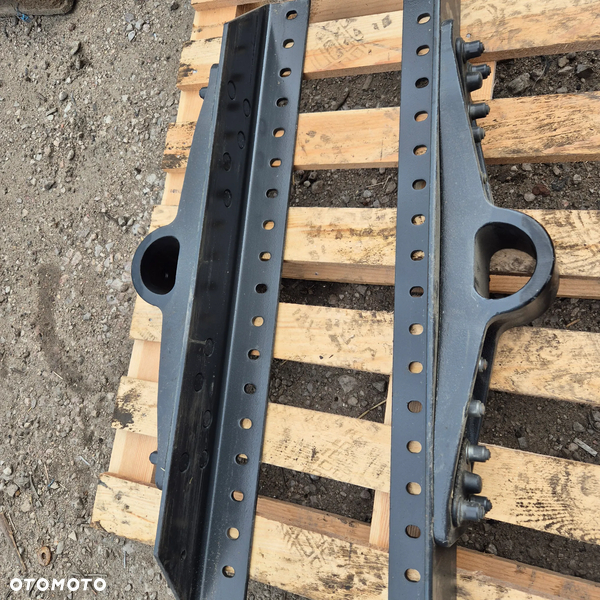 Volvo łapy siodła 160 mm Jost *NOWE*