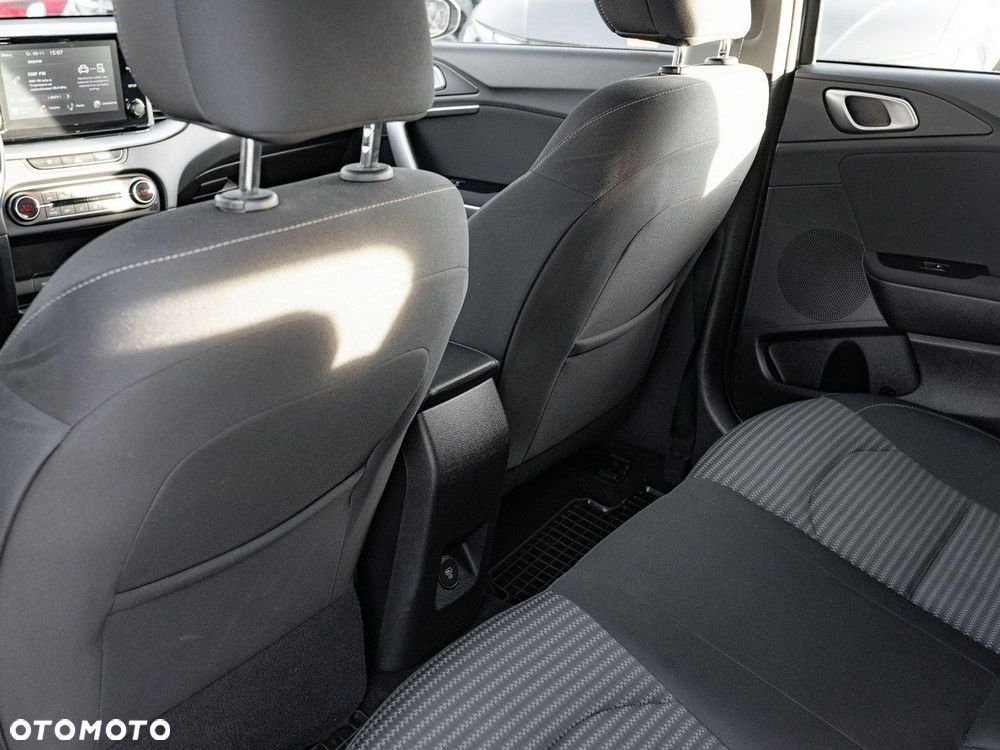 Kia Ceed 1.5 T-GDI M DCT - 25