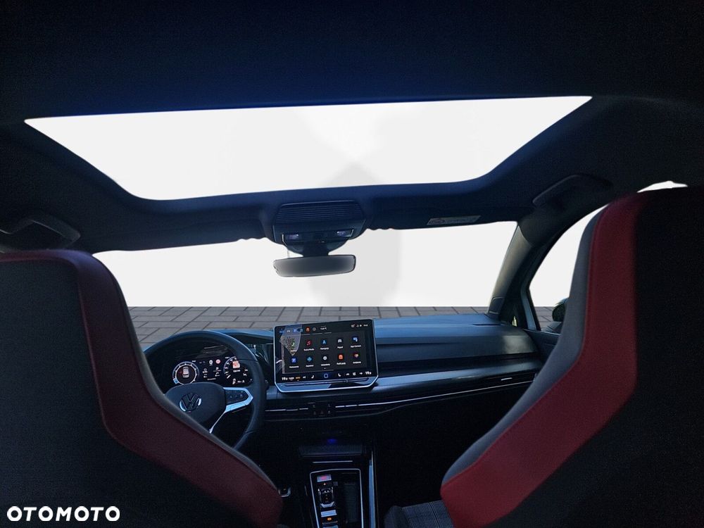 Volkswagen Golf - 24