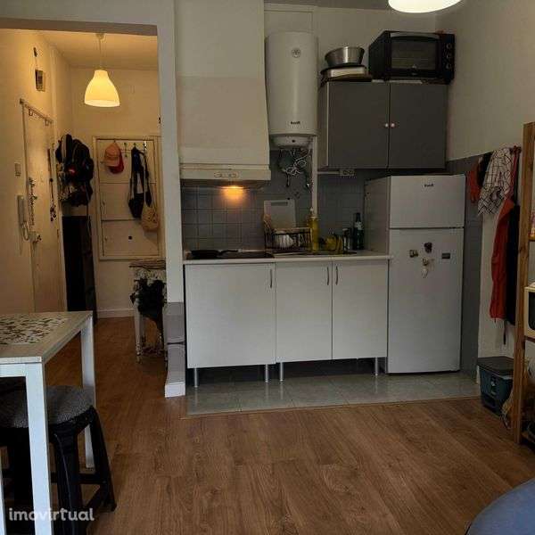 Apartamento T0/ Oportunidade de negócio - Grande imagem: 2/6