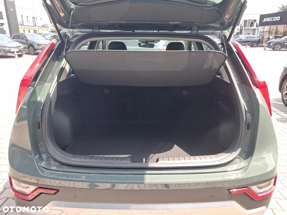 Kia Niro 1.6 GDI Hybrid M - 18