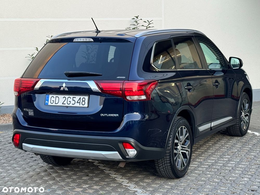 Mitsubishi Outlander 2.2 DI-D Intense + SDA 4WD - 13