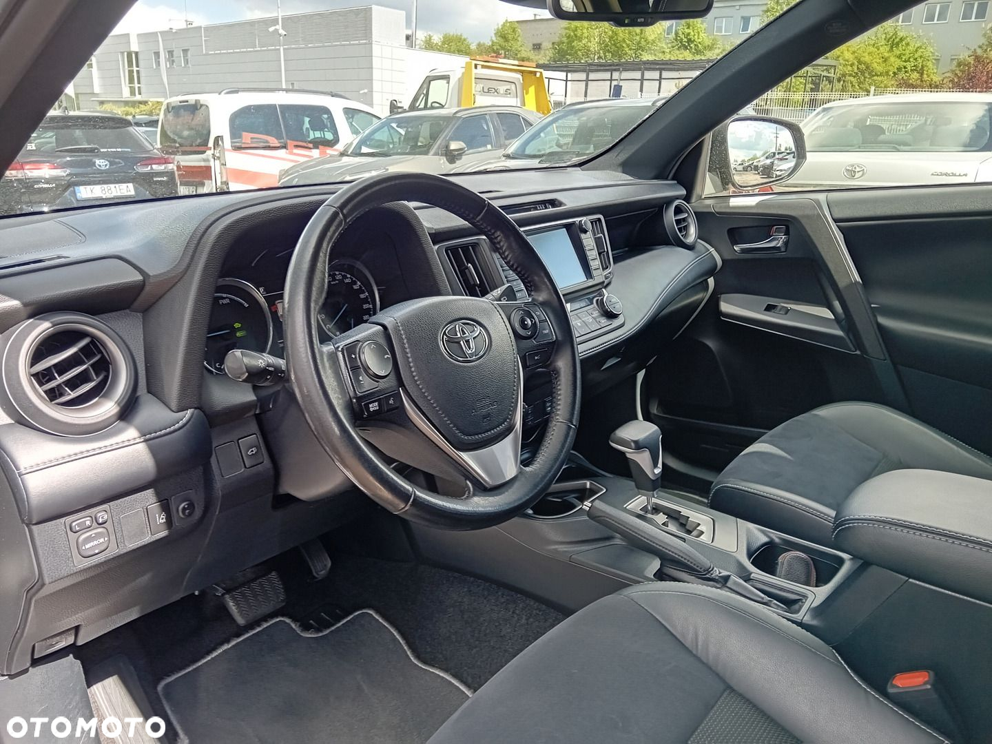 Toyota RAV4 - 11