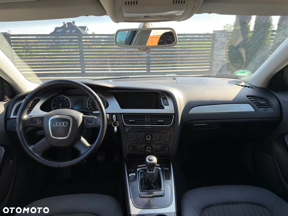 Audi A4 Limousine 1.8 TFSI Ambiente - 29