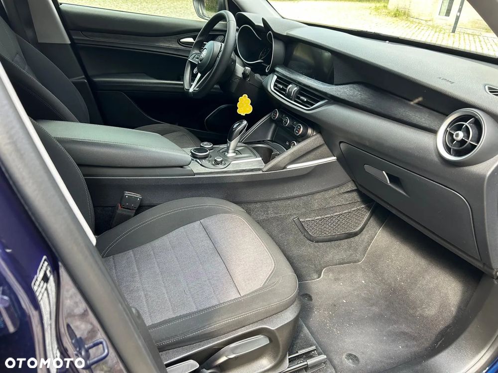Alfa Romeo Stelvio 2.2 Diesel 16V AT8 Q4 Business - 13