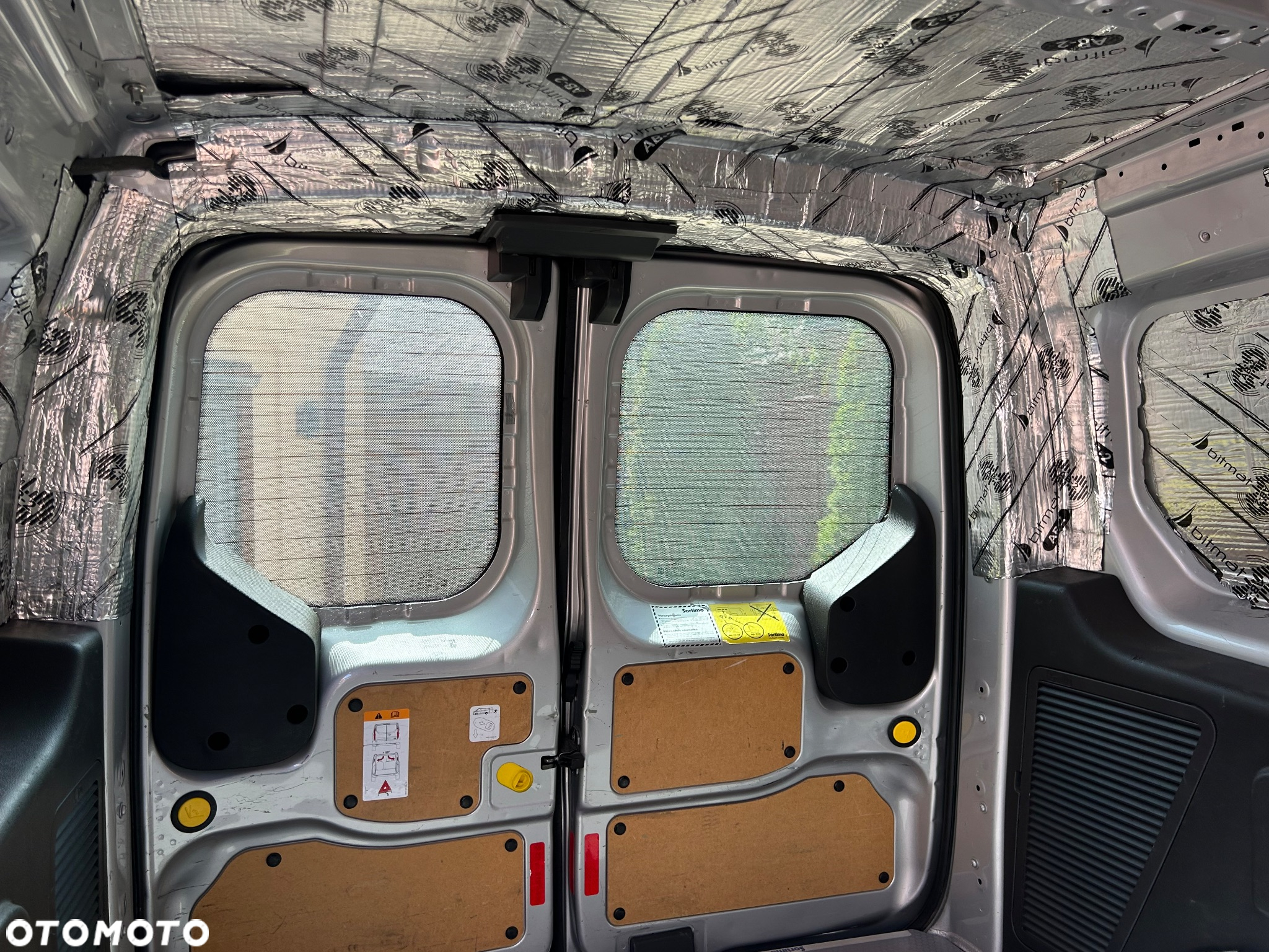 Ford Transit Connect - 25