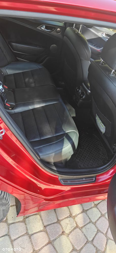 Kia Stinger 2.2 CRDI AWD GT Line - 6