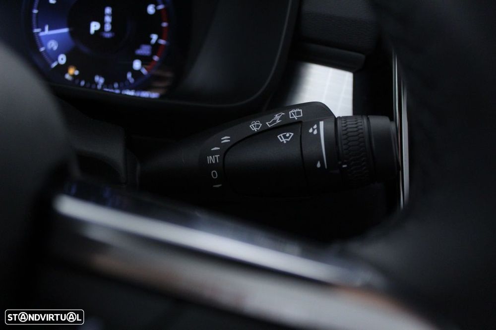 Volvo XC 40 1.5 T2 Core Auto - 25
