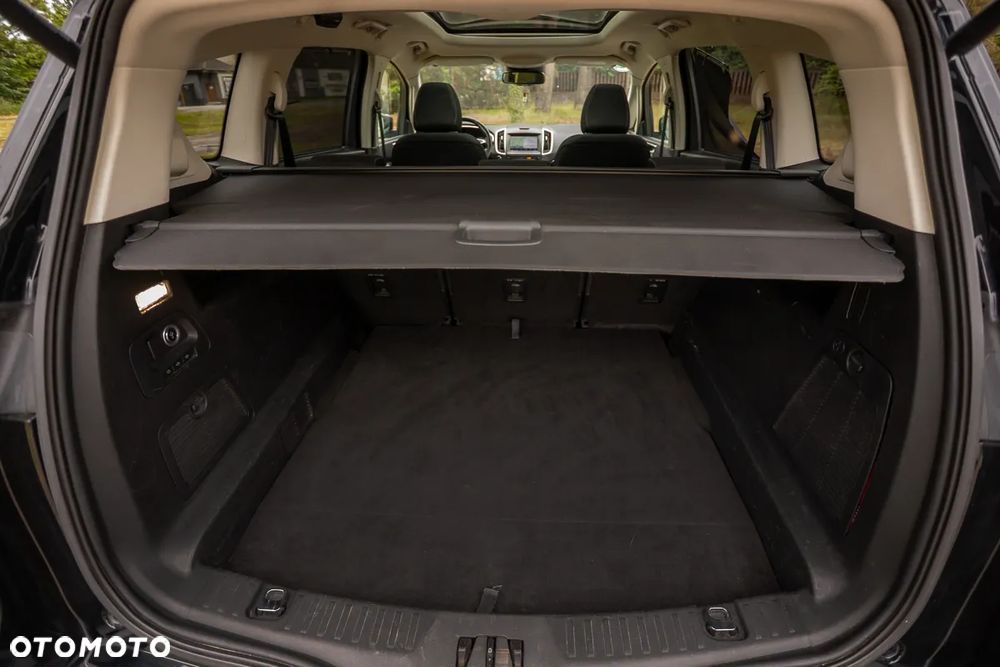 Ford S-Max 2.0 EcoBlue Titanium - 23