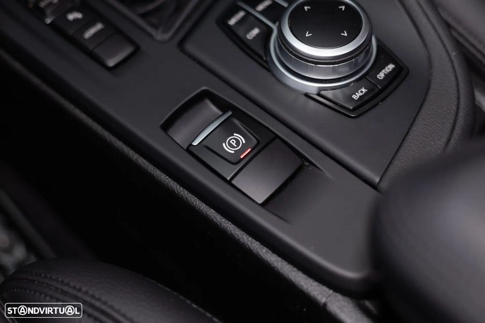 BMW X1 25 e xDrive Line Sport - 37