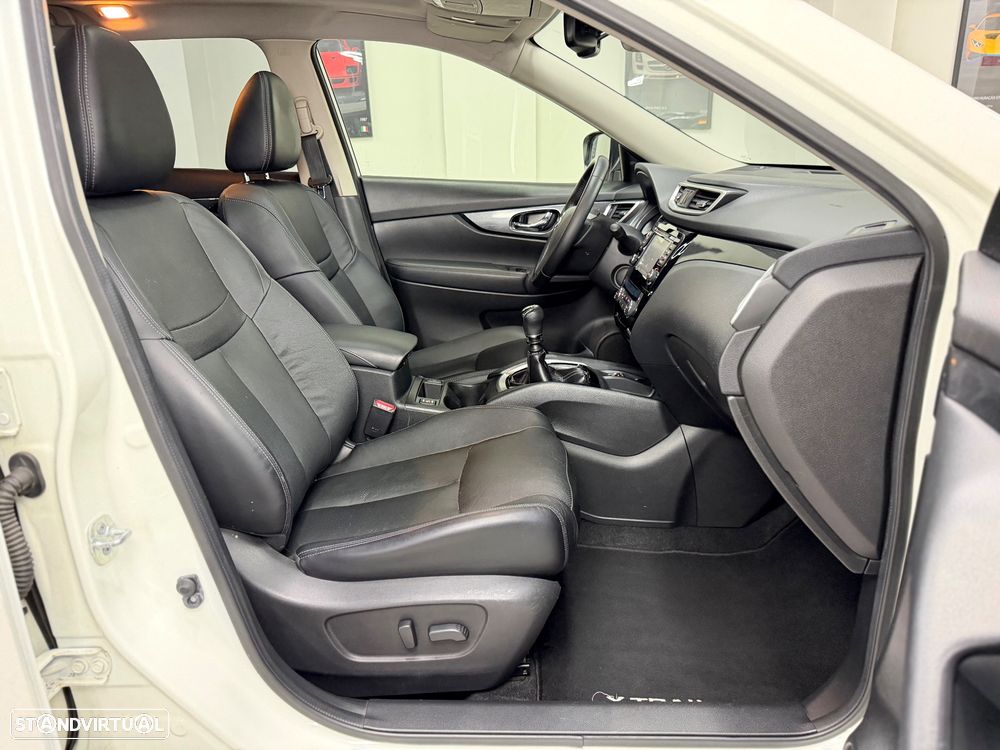 Nissan X-Trail 1.6 dCi Tekna - 25