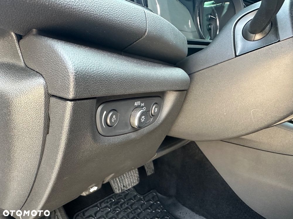 Opel Insignia 1.5 Automatik Edition - 22