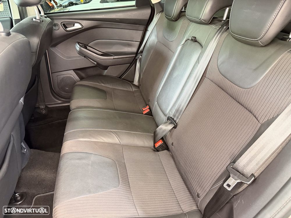 Ford Focus SW 1.6 TDCi Titanium Best - 8