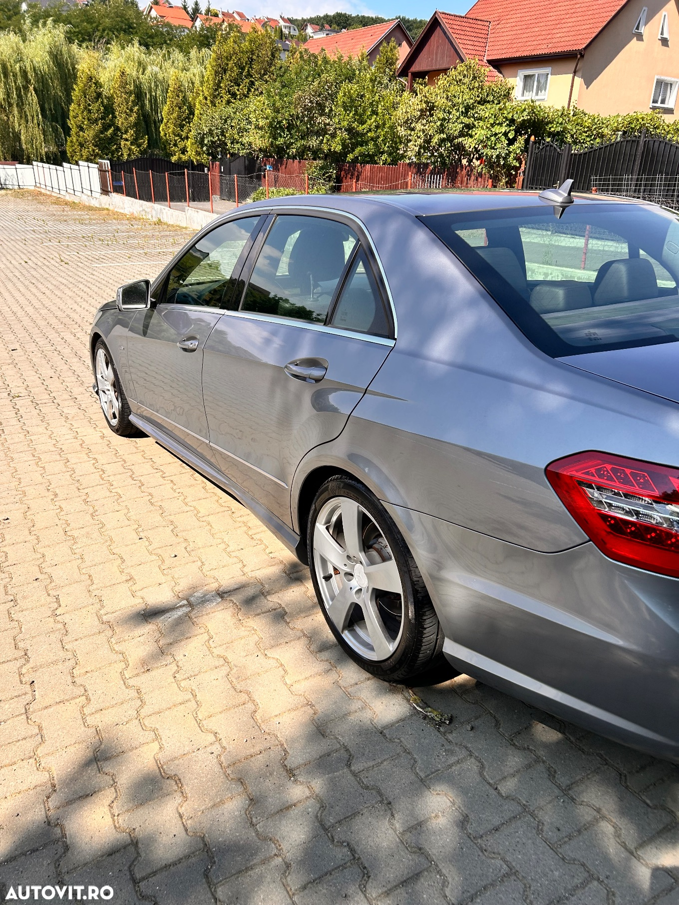 Mercedes-Benz E 220 CDI BlueEfficiency Aut. - 5