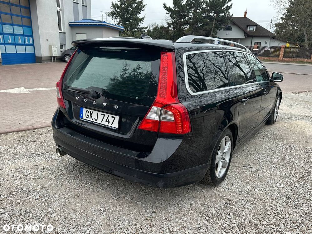 Volvo V70 D5 Ocean Race - 6