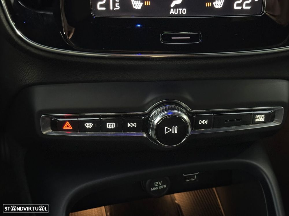 Volvo XC 40 1.5 T4 PHEV Plus Dark - 58