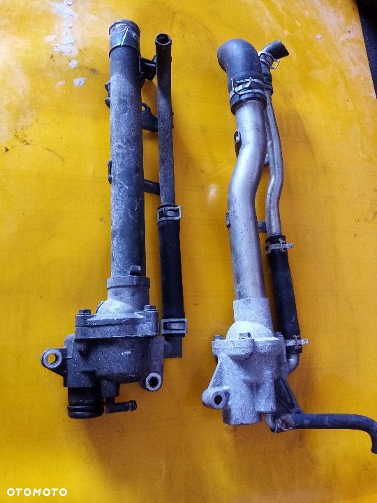 obudowa termostatu suzuki liana swift SX4 sedici 1.3 1.5 1.6 - 1