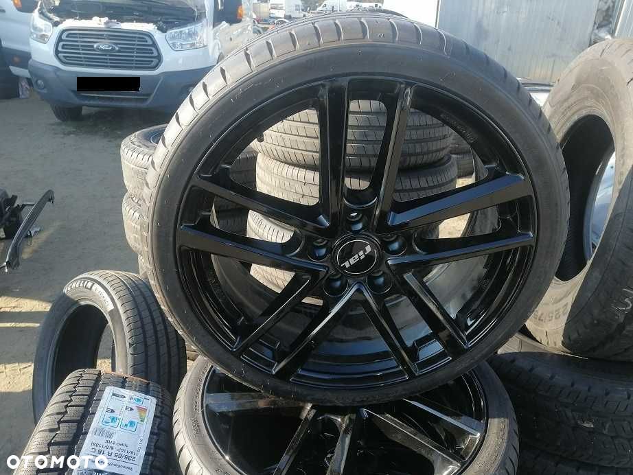 Alufelgi 19 Audi A3 8V Golf VII Seat Leon Koła opony jak nowe