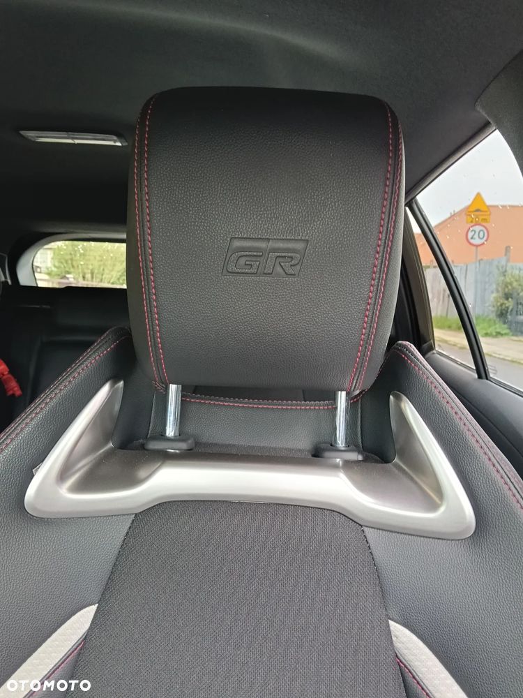 Toyota Corolla 1.8 Hybrid GR Sport Dynamic - 17