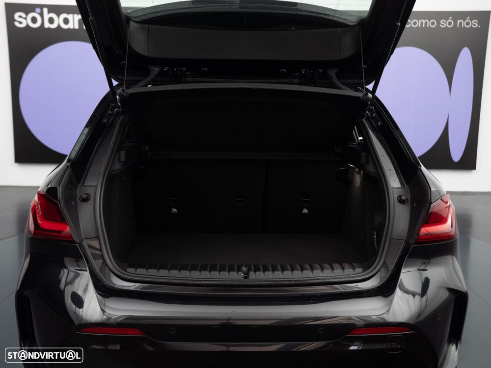 BMW 118 i Pack Desportivo M Auto - 12