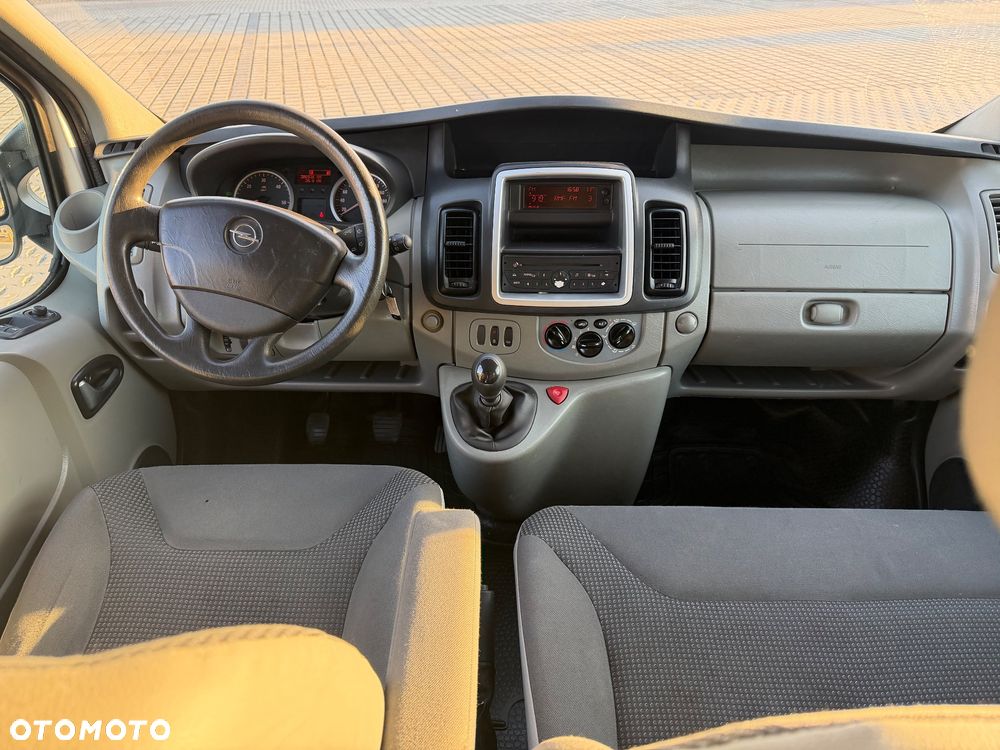 Opel Vivaro - 22