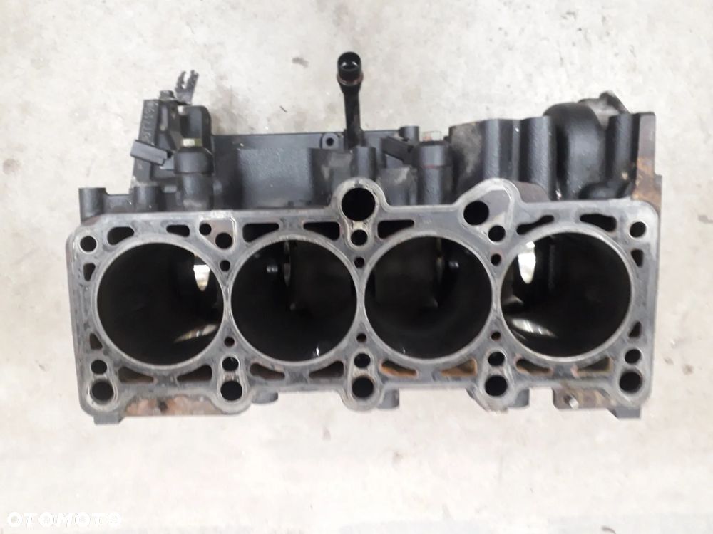 blok silnika 06F103021D A6 C6 2.0 FSI TFSI BPJ