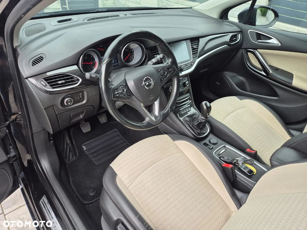 Opel Astra 1.6 BiTurbo D (CDTI) Start/Stop Dynamic - 10