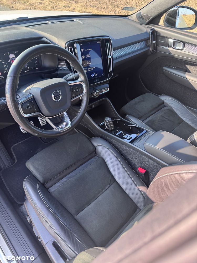 Volvo XC 40 D4 AWD R-Design - 5