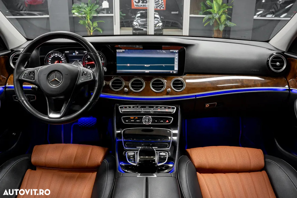 Mercedes-Benz E 220 d 9G-TRONIC AMG Line - 8