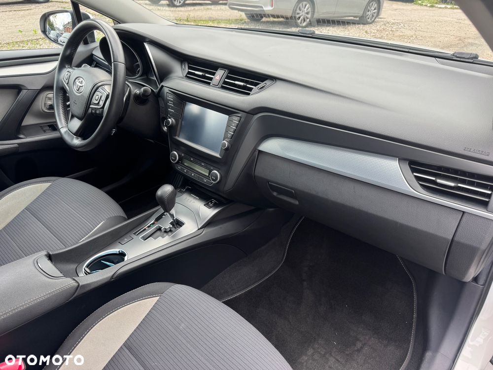 Toyota Avensis Touring Sports 1.8 Multidrive S Edition-S - 17