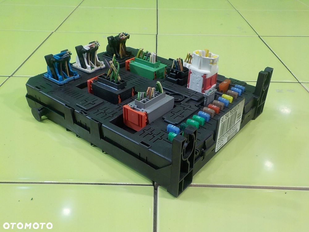 PEUGEOT PARTNER II/III LIFT I 1.6 HDI 13r skrzynka bezpiecznikow modul BSI - 4