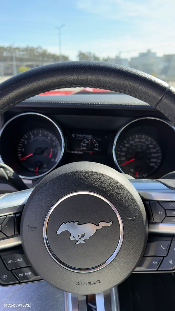 Ford Mustang 2.3 Eco Boost - 9
