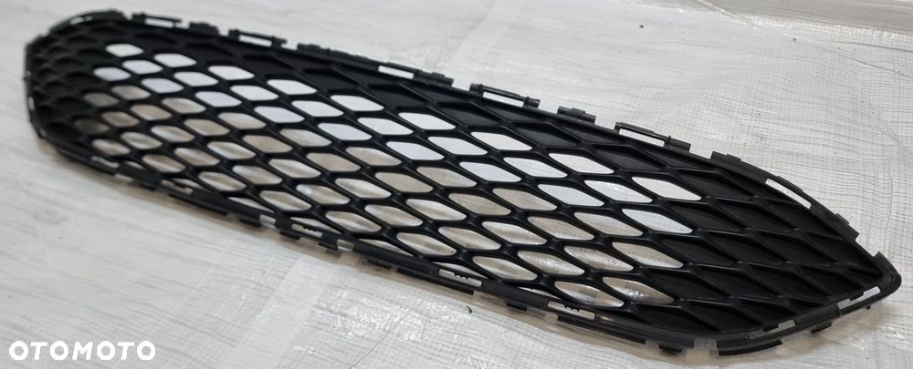 KRATKA ŚRODKOWA ZDERZAKA PRZÓD FORD FOCUS MK3 LIFT F1EB-8200-A - 3