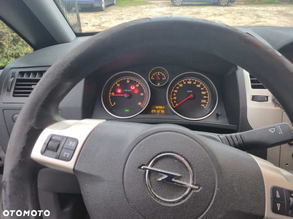 Opel Zafira 1.9 CDTI 111 - 22