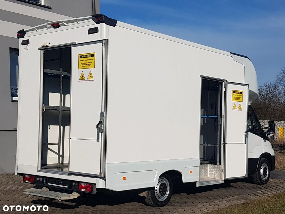 Iveco DAILY KONTENER NISKOPODŁOGOWY 4,43x2,23x2,42 SKLEP FOODTRUCK BAR KLIMA KONIOWÓZ KAMPER - 27