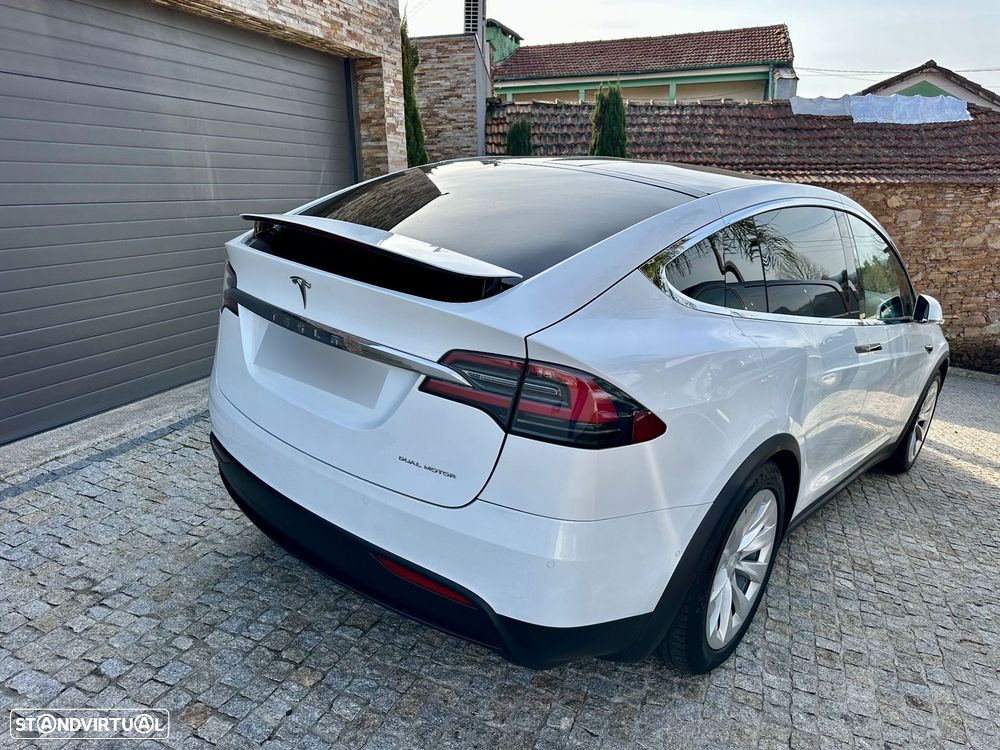 Tesla Model X 100 kWh Long Range Plus AWD - 3