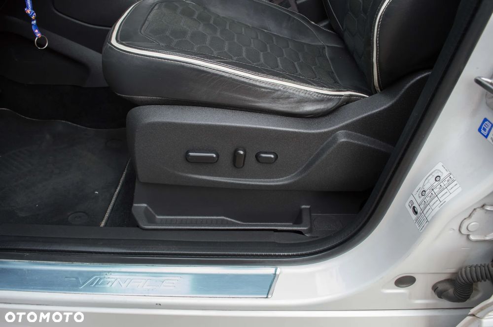 Ford Kuga 2.0 TDCi 2x4 Vignale - 23