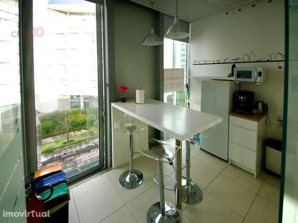 Arrenda-se escritório de 141m² no centro do Parque das Nações - Grande imagem: 5/8