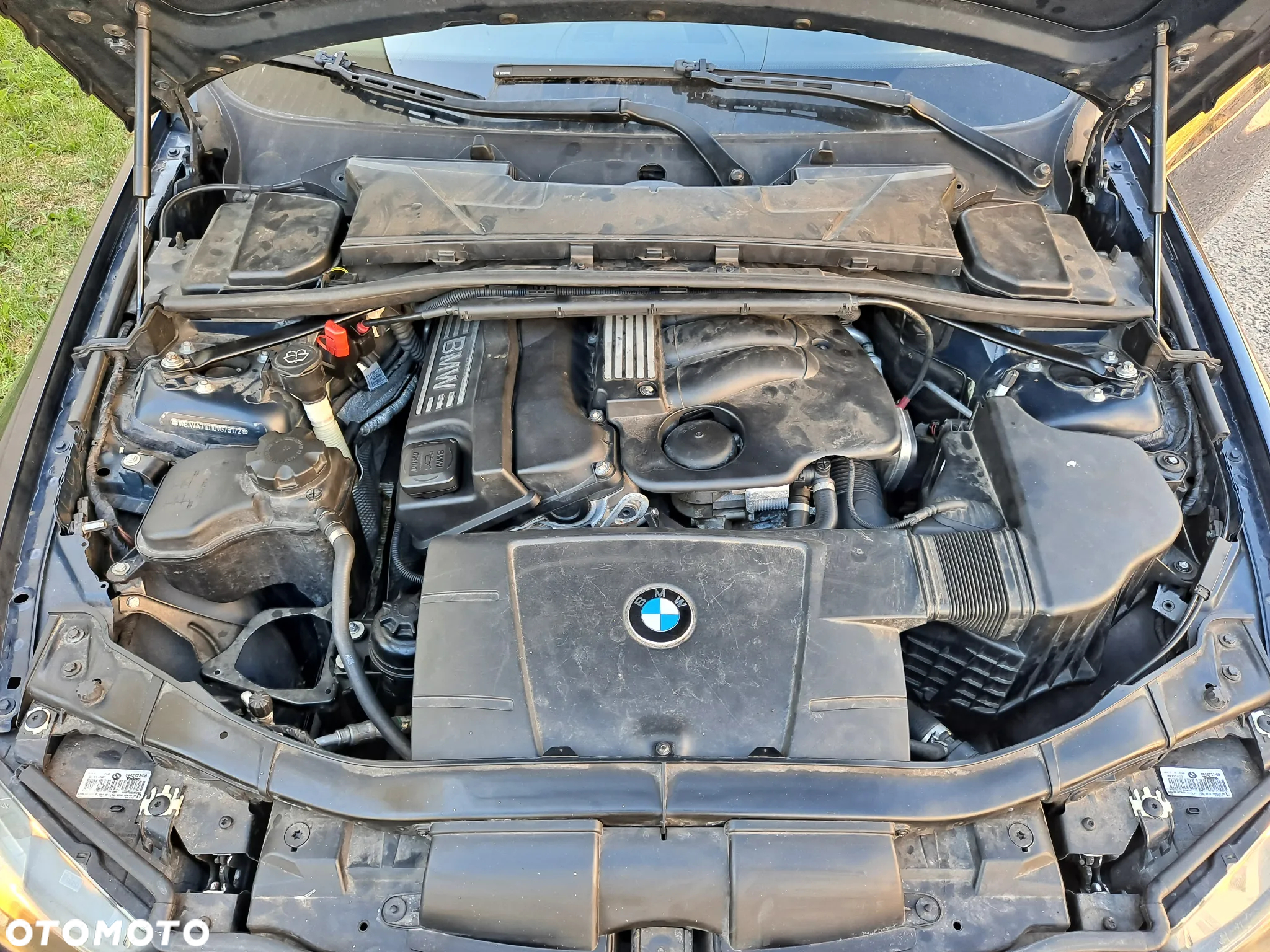 BMW Seria 3 320i - 35