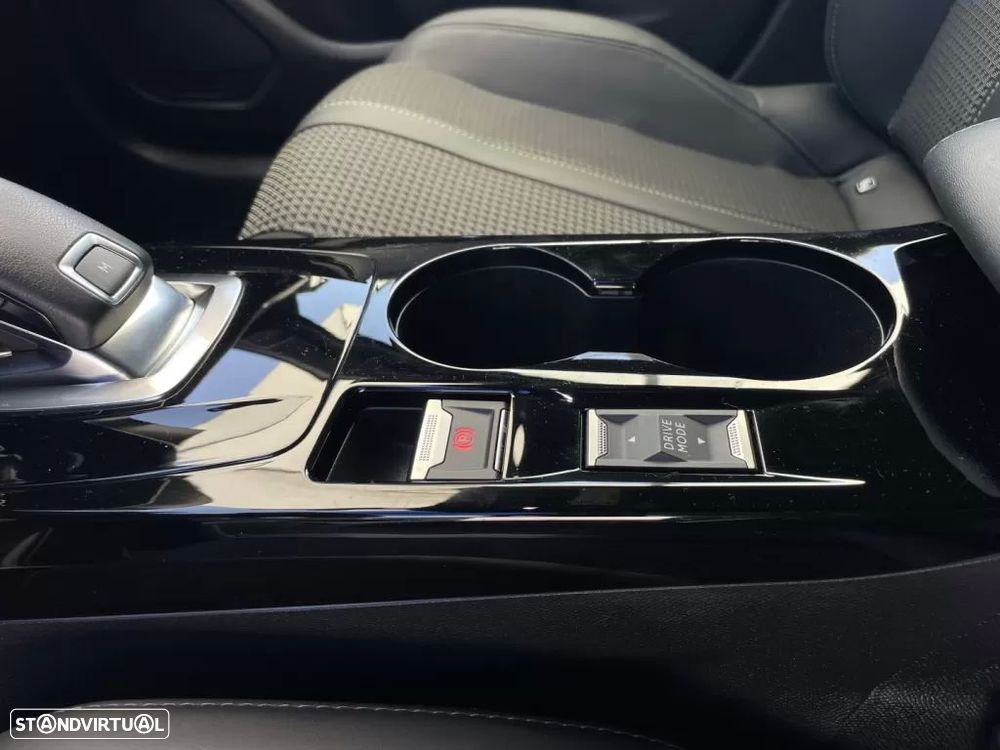 Peugeot 208 1.2 PureTech GT Line EAT8 - 42