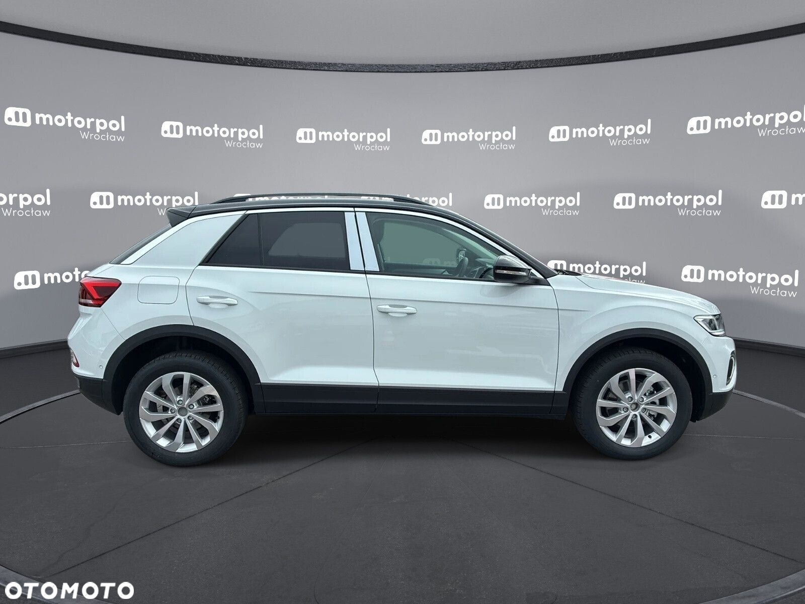 Volkswagen T-Roc - 11