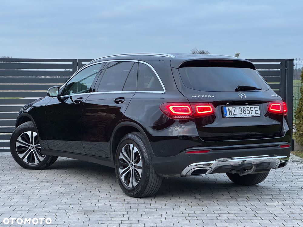 Mercedes-Benz GLC - 24