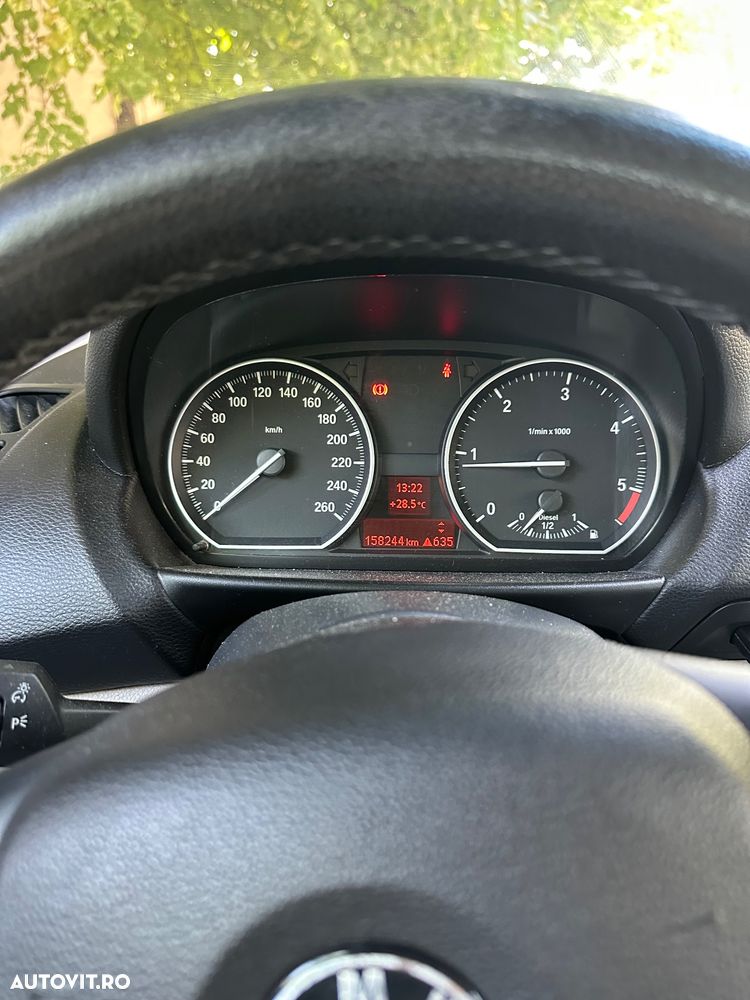 BMW Seria 1 123d - 8