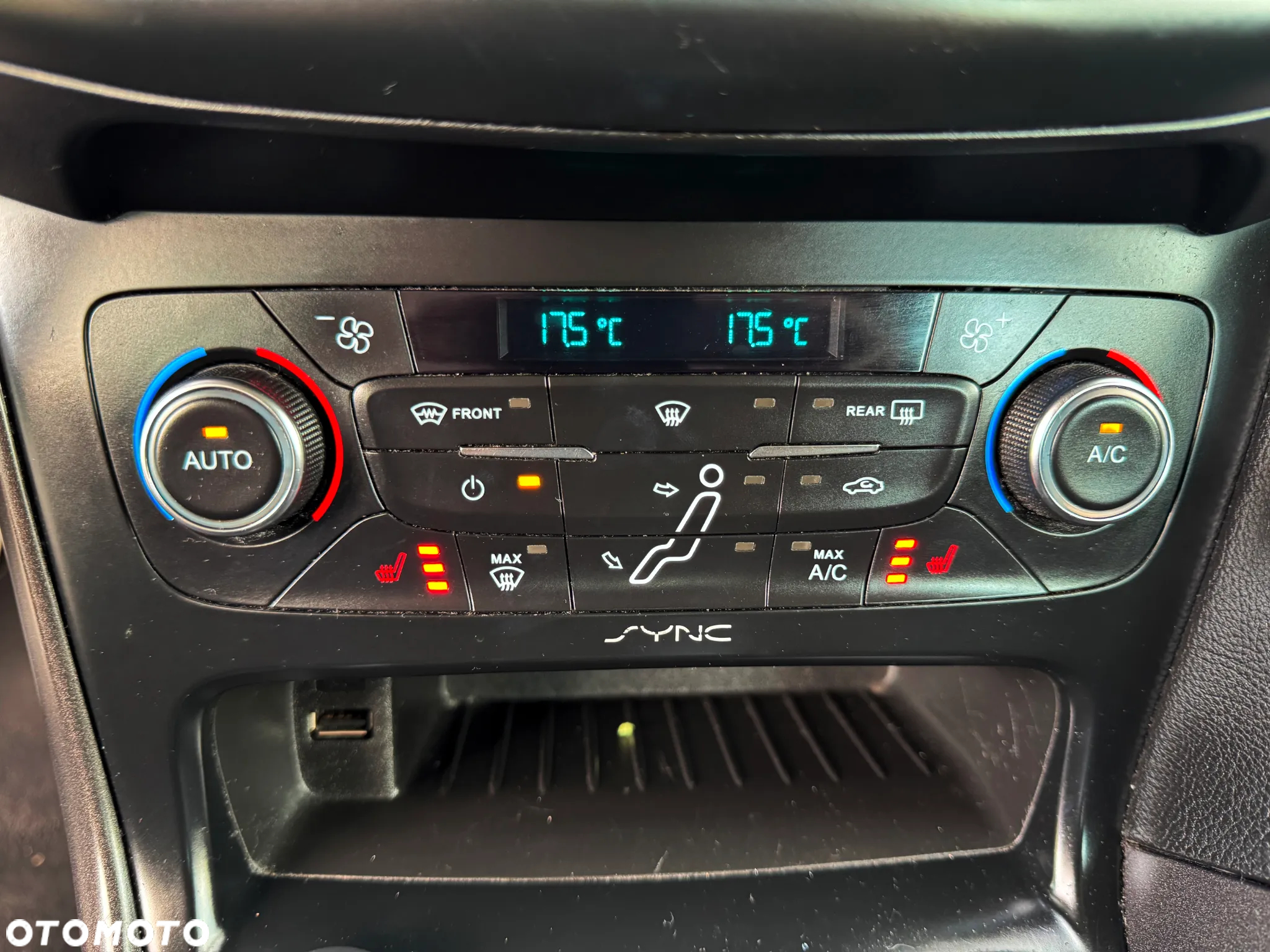 Ford Focus 1.5 EcoBoost SYNC Edition ASS - 27