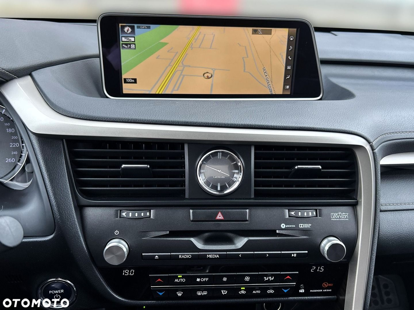 Lexus RX - 17