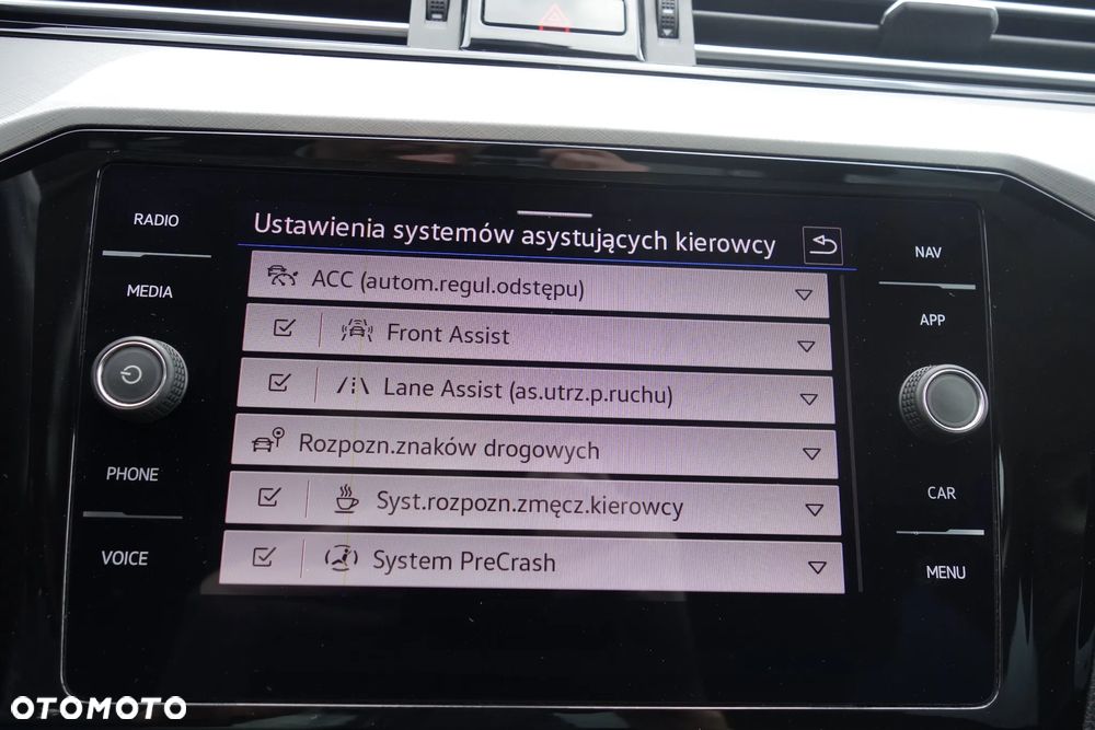 Volkswagen Passat 2.0 TDI EVO Business DSG - 25