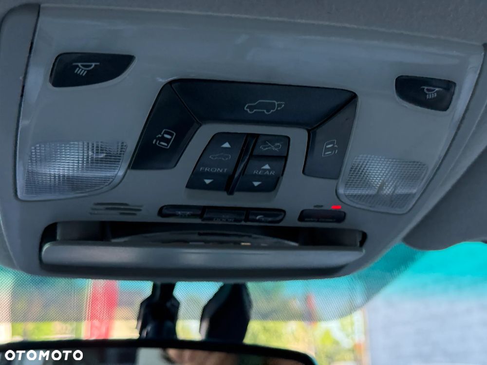 Toyota Sienna 3.5 LE AWD - 12