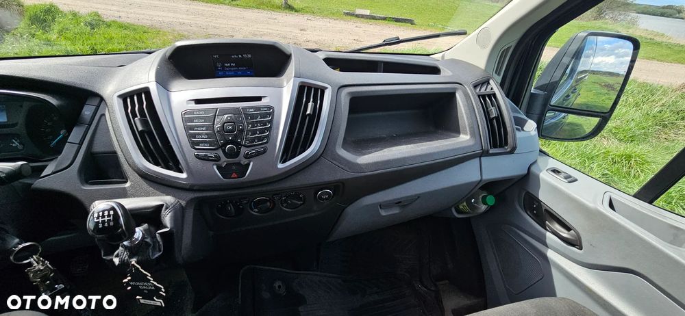 Ford Transit - 12
